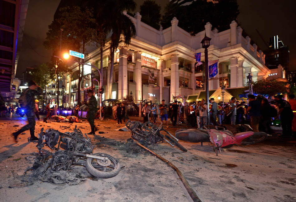 曼谷四面佛爆炸事件图片