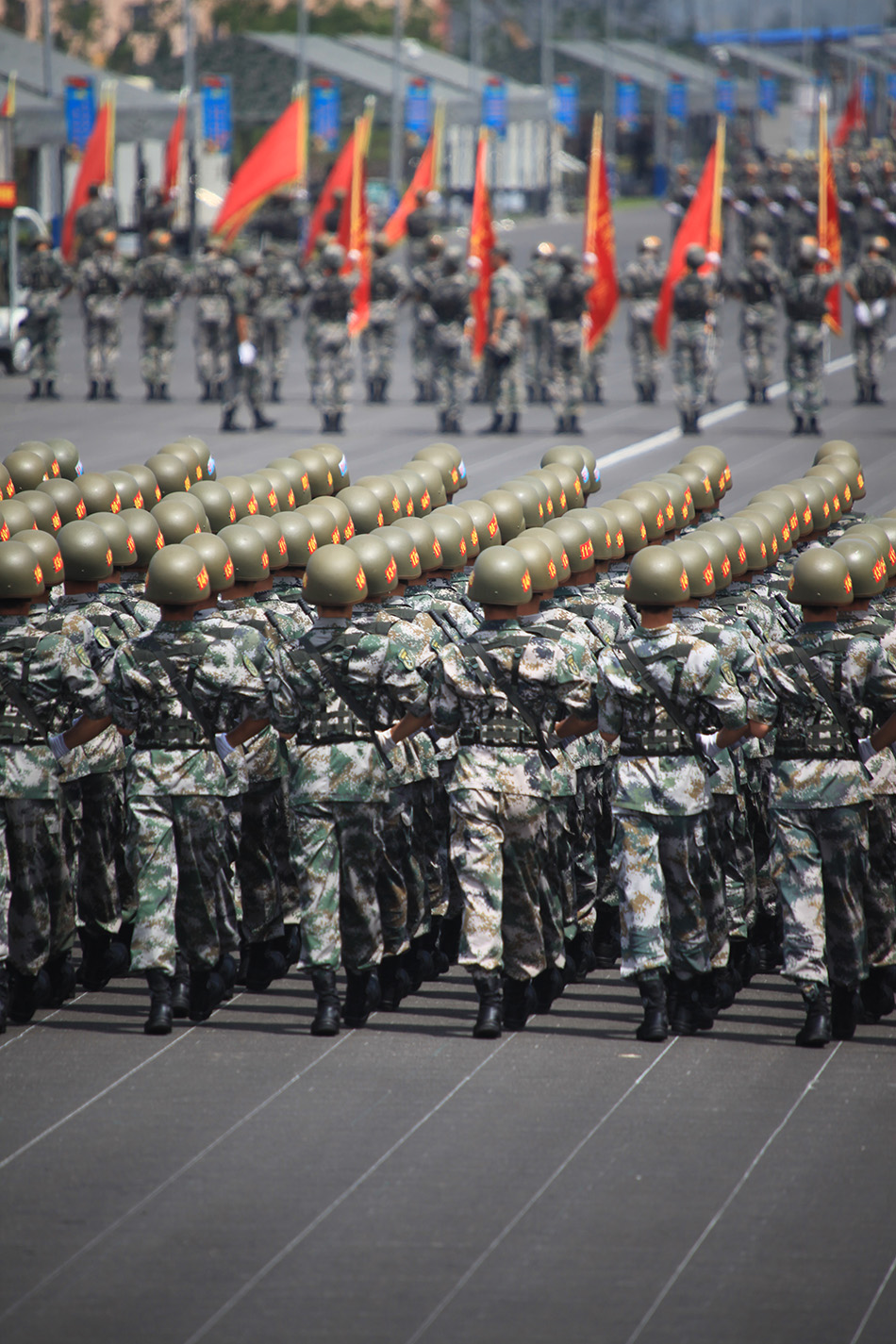 直击|揭秘阅兵村:女仪仗兵首次受阅,合唱团将唱抗战经典曲